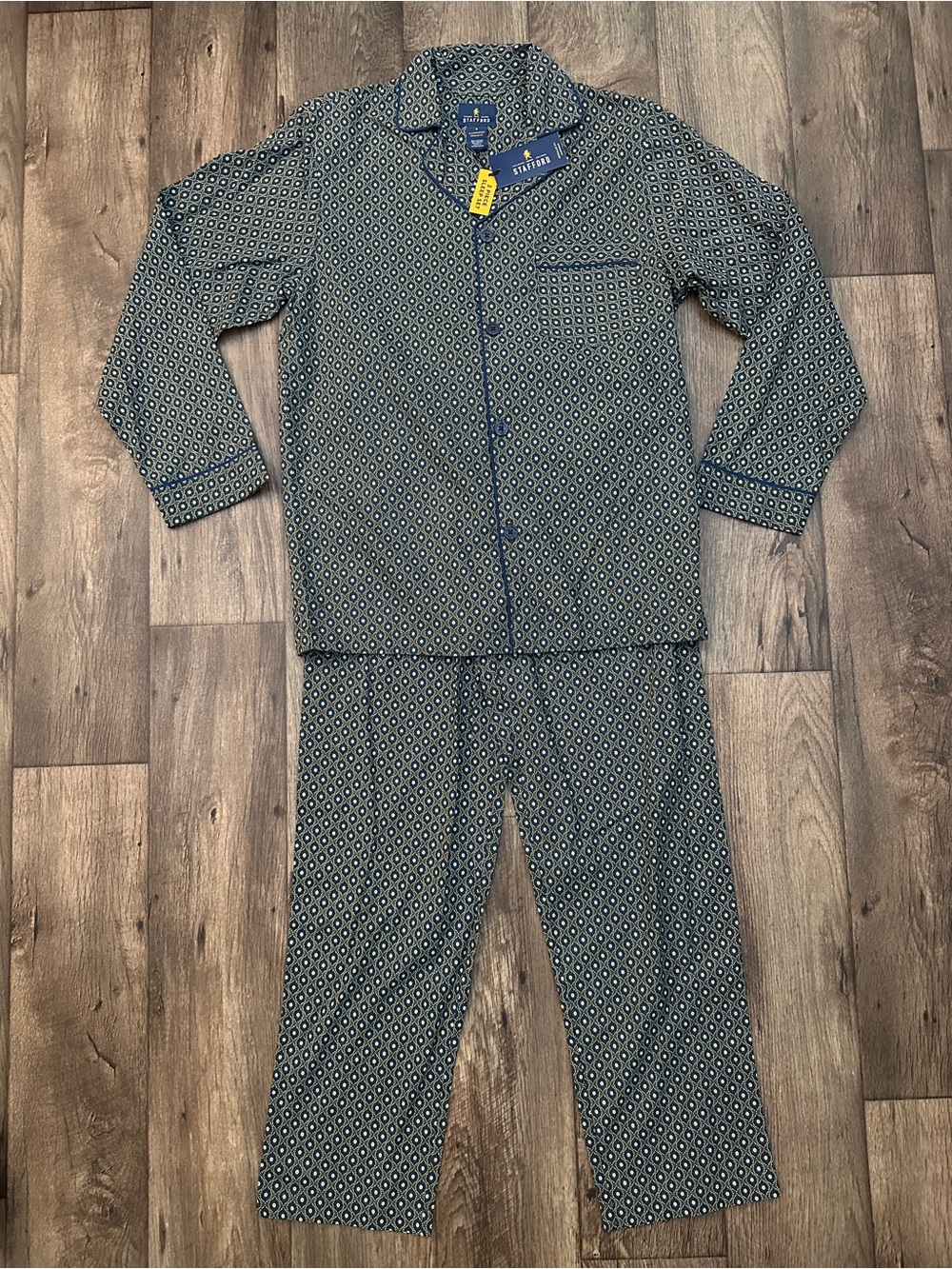 Stafford Regular Fit Cotton/Modal Pant Pajama Set Men’s Size S Green Neat